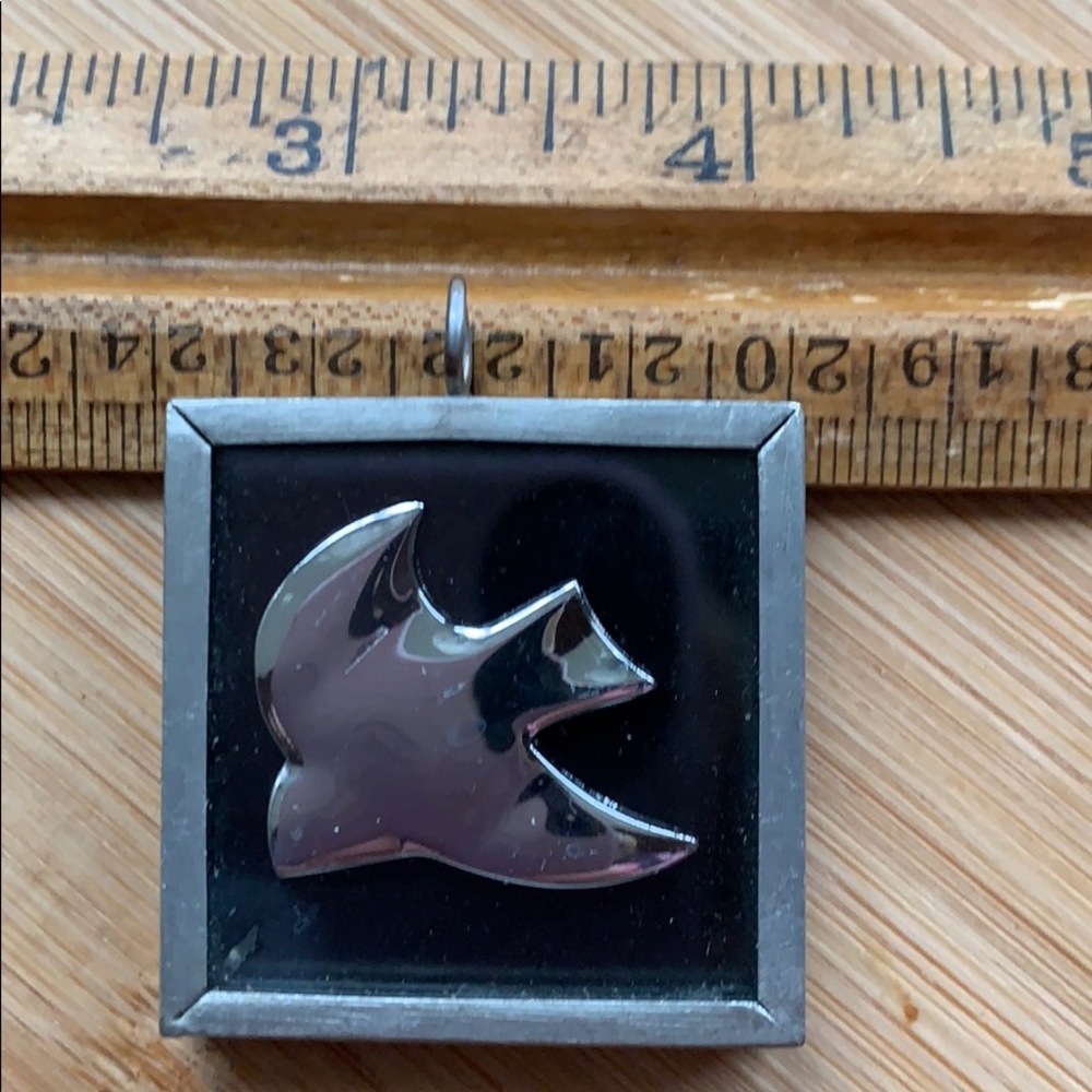 Peace charm - Picture 3 of 3